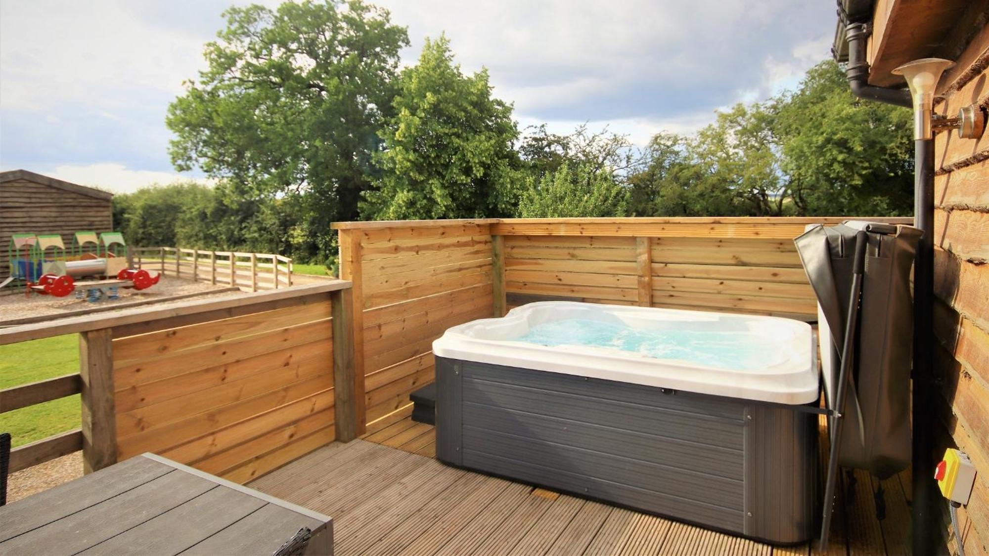 Barker Stakes Farm Lodge *